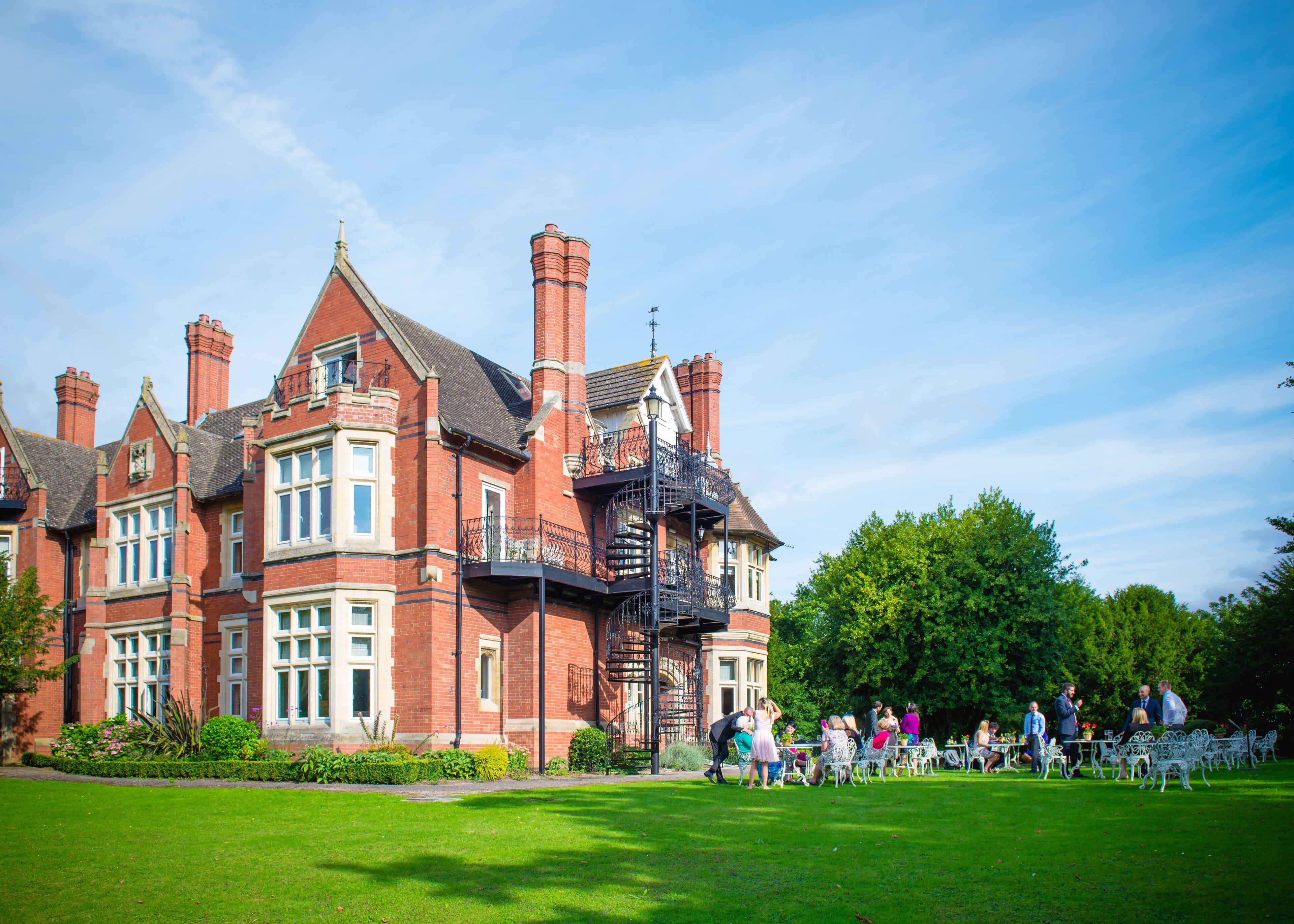 BERWICK LODGE | ⋆⋆⋆⋆ | ALMONDSBURY, UNITED KINGDOM | SEASON DEALS FROM £270